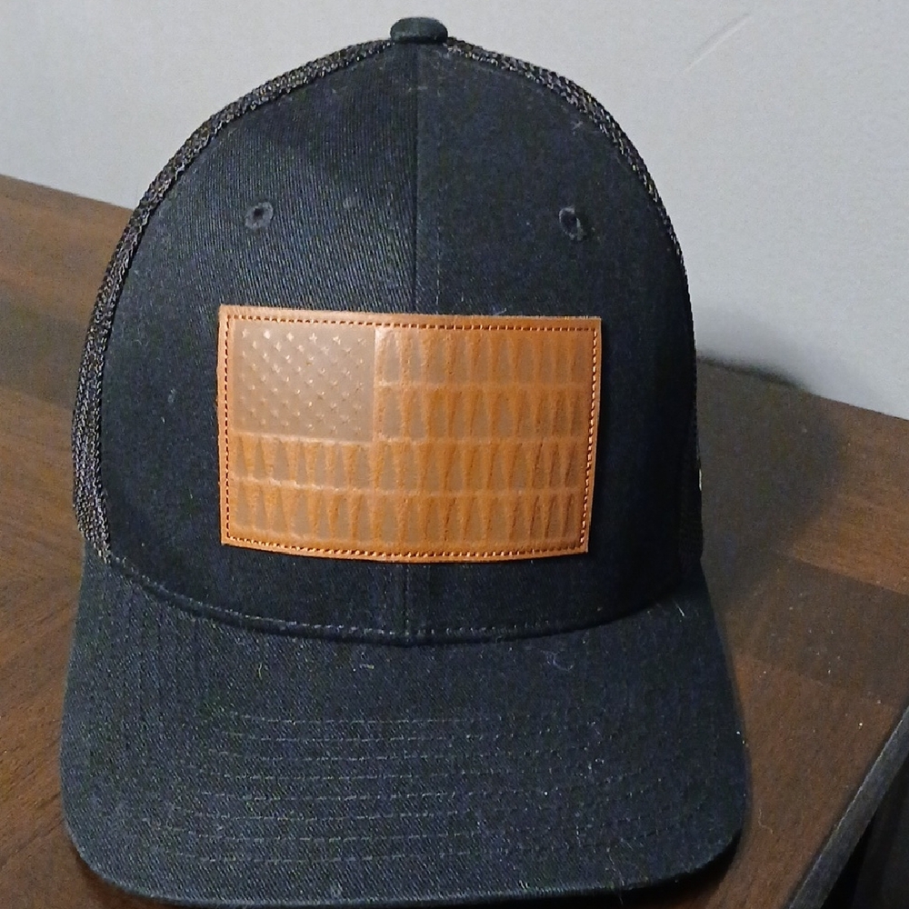 Columbia Black Mesh Cap